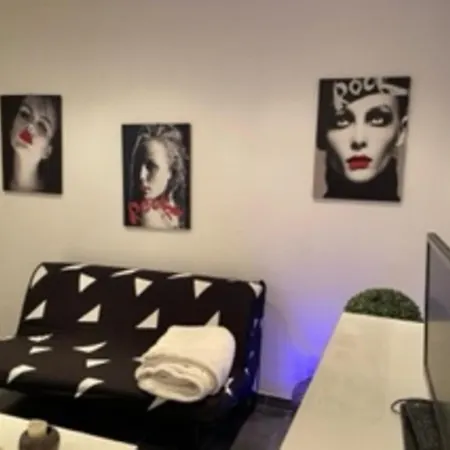 Апартаменти Apt For 4 Comfort And Hypercenter In Агд