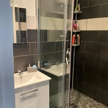 Апартаменти Apt For 4 Comfort And Hypercenter In *
